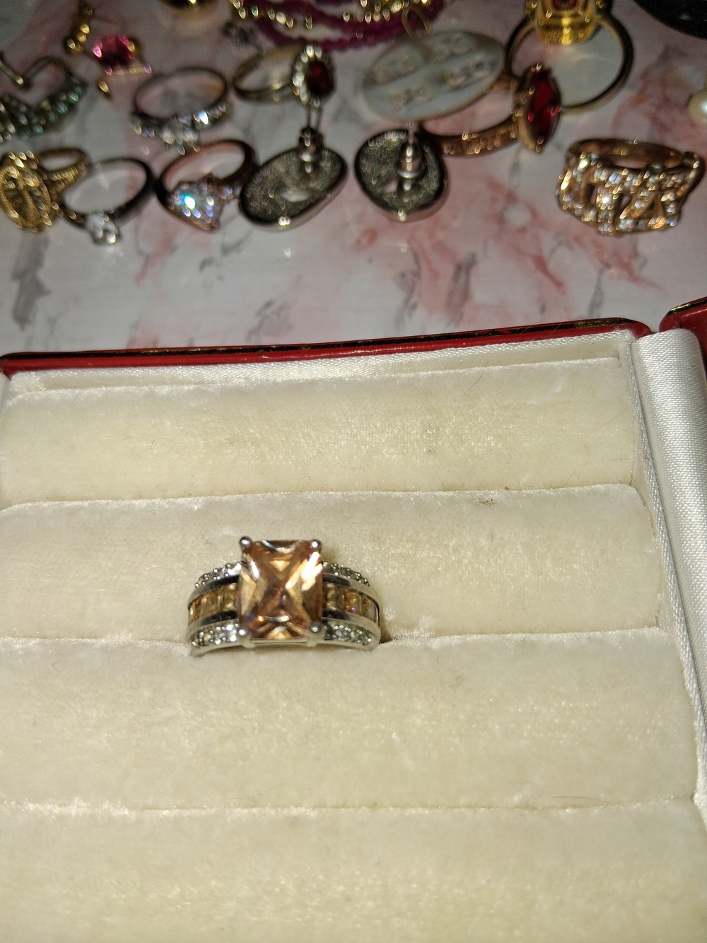 925 Silver  Ring with Champagne Center Stone - Women Jewelry